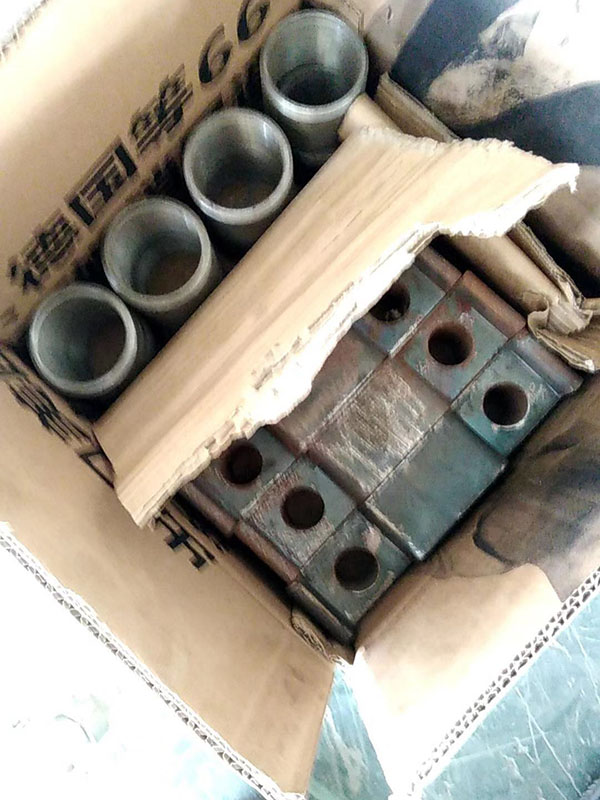 下瓦座